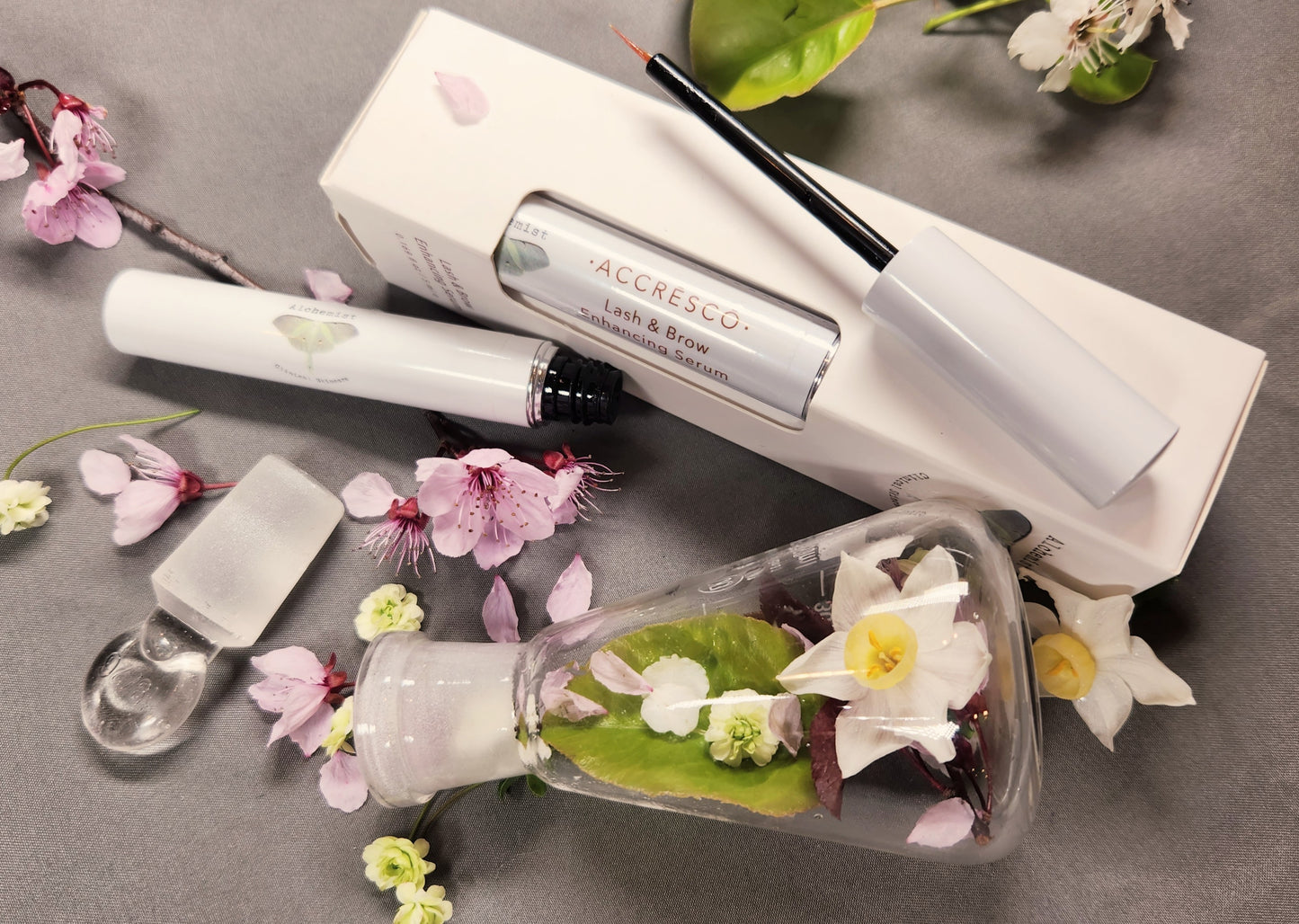 •Accrēscō• Lash & brow enhancing serum